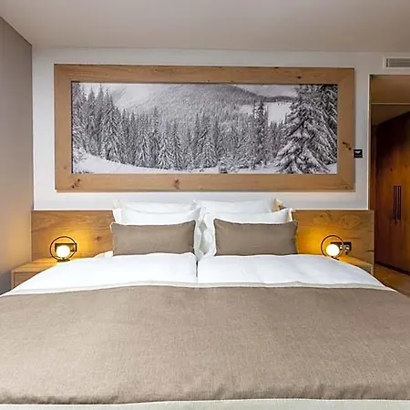 Monti & Wellness Hotel 4*